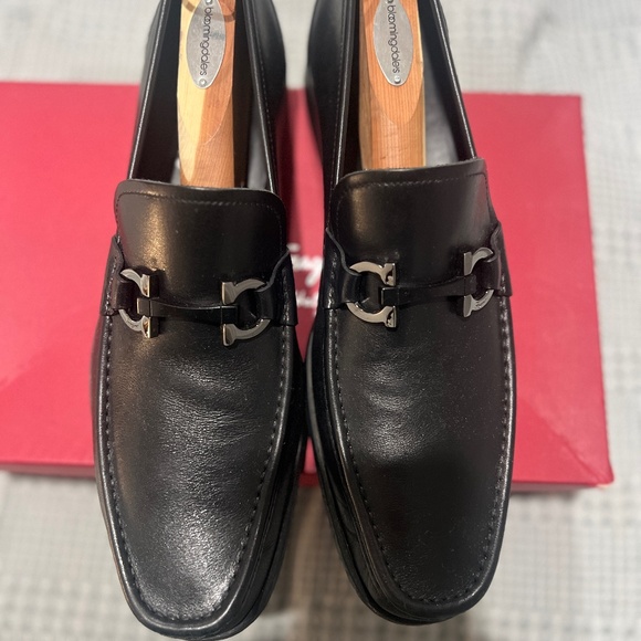 🌟Ferragamo Loafers🌟 - Picture 1 of 11